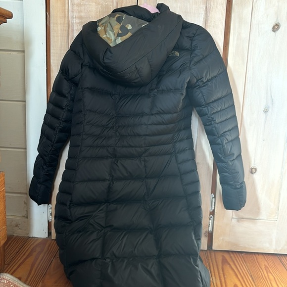 North Face Parka size xs worn a handful of times. - Picture 5 of 6
